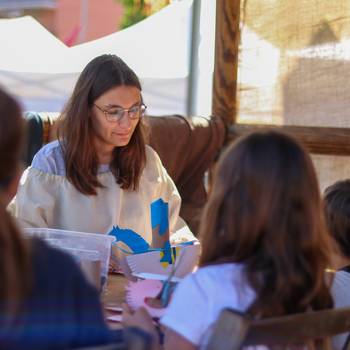 LES OMBRES DE BURRIAC: CREA LA TEVA POSTAL SILUETA