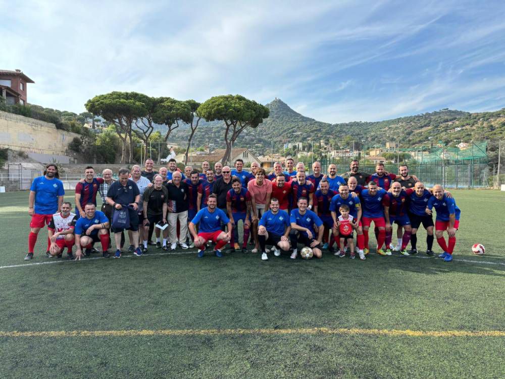 PARTIT DE FUTBOL VETERANS FC BARCELONA VS RCD ESPANYOL
